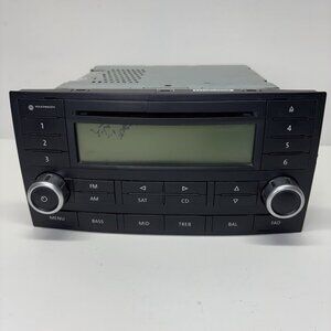 04-10 Volkswagen Touareg Audio Equipment Radio Receiver AM-FM-SAT-CD Q‎